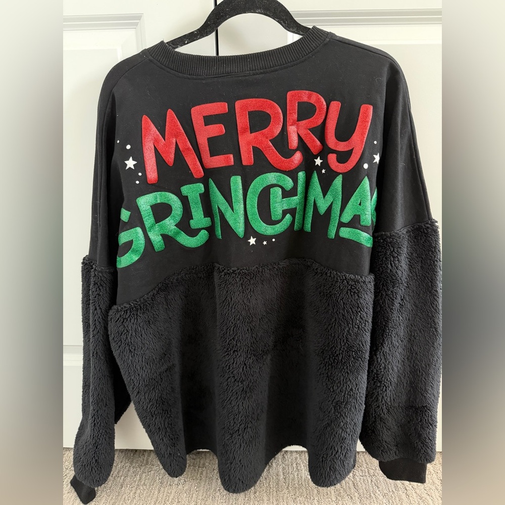 Universal Black Fuzzy Spirit Jersey with Grinch Design - Picture 3 of 4